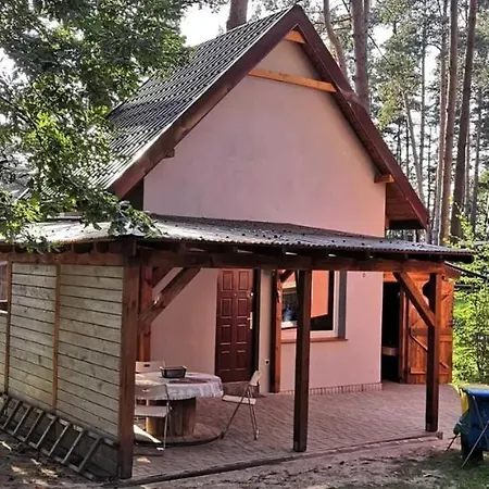 Nad Jeziorem Z Lodka Tatil Evi